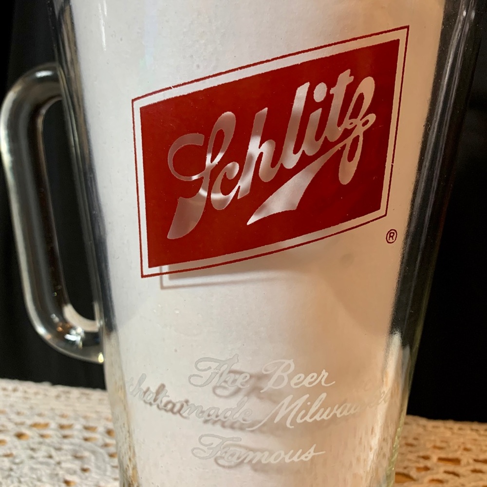 Schlitz Milwaukee Finest Famous Beer Glass Pitcher